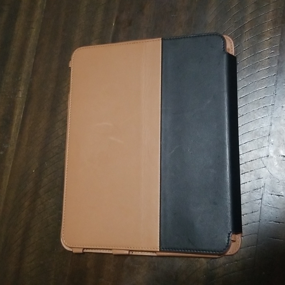Celine Tan Leather iPad Case - Picture 4 of 12